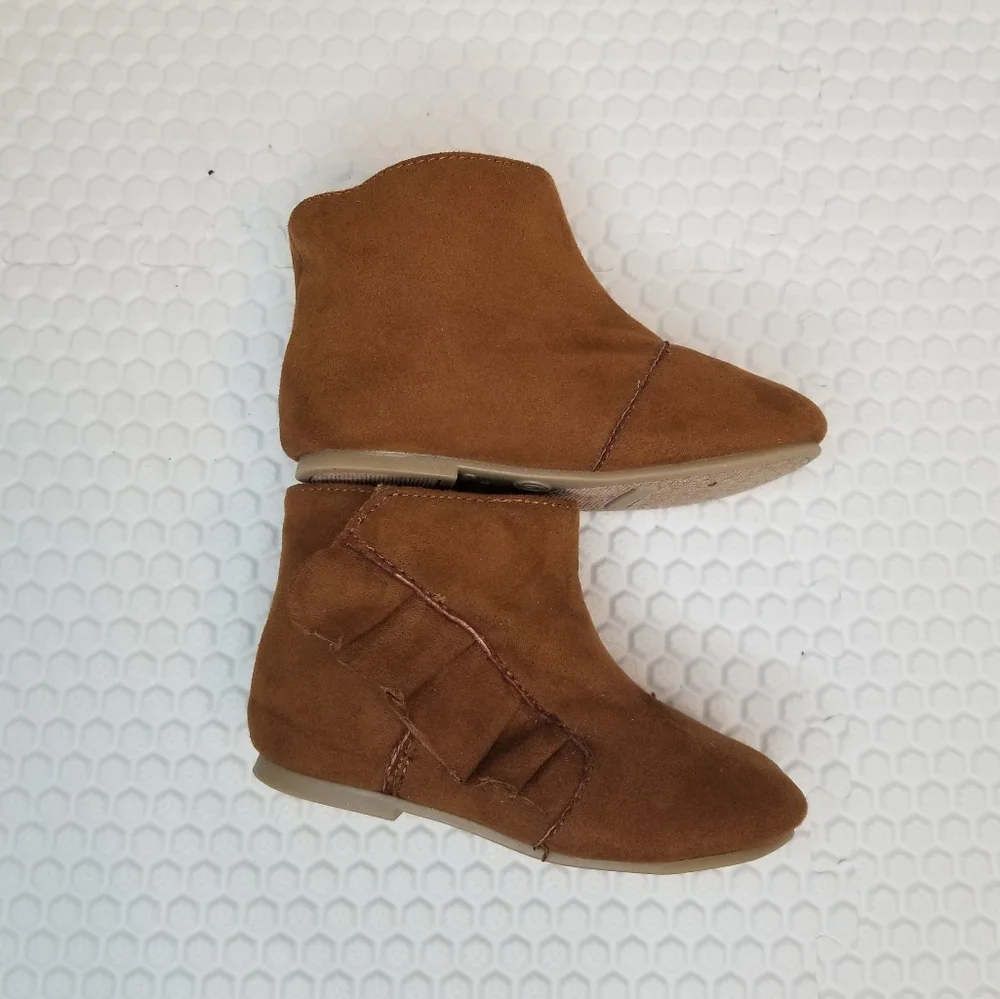 Garanimals Brown Soft Faux Suede Baby Fringe Booties - Size 6